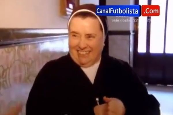 Ρεάλ Μαδρίτης: Η... μοναχή οπαδός! (video)