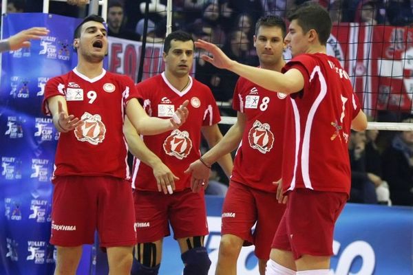 League Cup: Στον τελικό ο Ολυμπιακός