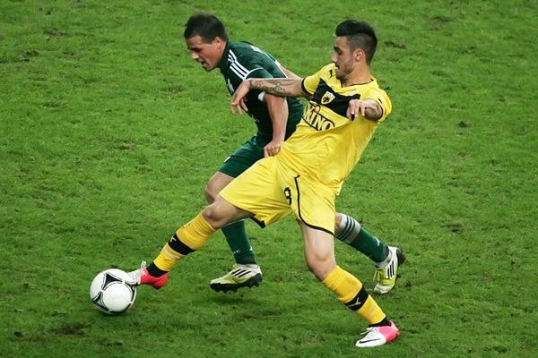 Super League: Στη... σκιά του ντέρμπι