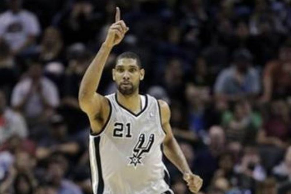 ΝΒΑ: Άνετα οι Σπερς, αγκομαχώντας οι Λέικερς