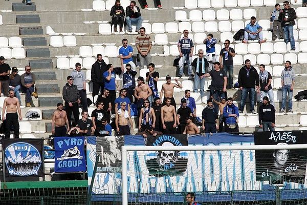 Αυτόνομη Θύρα 10: «Εκμεταλλευτείτε το ρεπό»