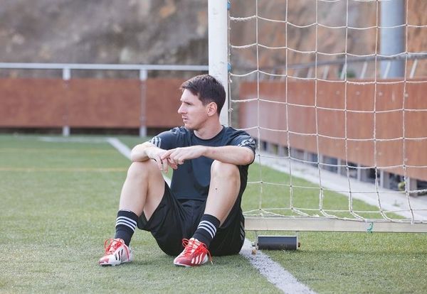 Η adidas παρουσιάζει το signature adizero f50 του Leo Messi (photos)