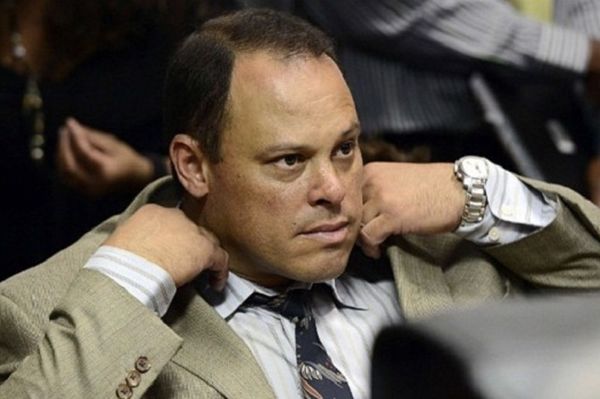 Υπόθεση Πιστόριους: Παραιτήθηκε ελέω κατακραυγής ο ντετέκτιβ