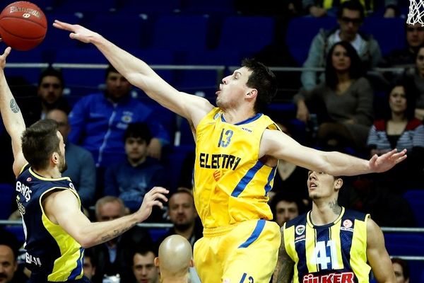 Κοιτά play offs η Μακάμπι Τελ Αβίβ