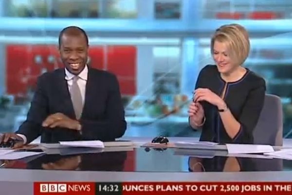 Δημοσιογράφος του BBC και οπαδός της Σίτι κοροϊδεύει στον αέρα τη Γιουνάιτεντ! (video)