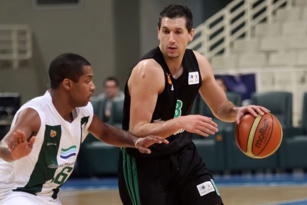 Παναθηναϊκός: Γράφει ιστορία ο Διαμαντίδης