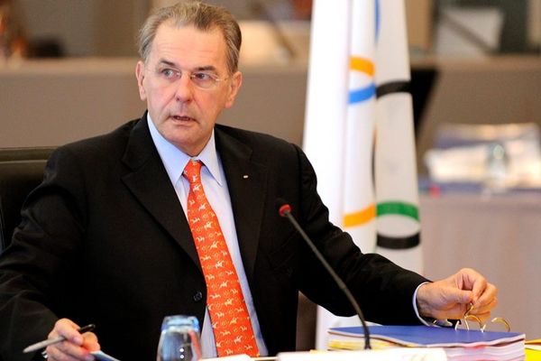 Ρογκ: «Καμία οριστική απόφαση για πάλη»