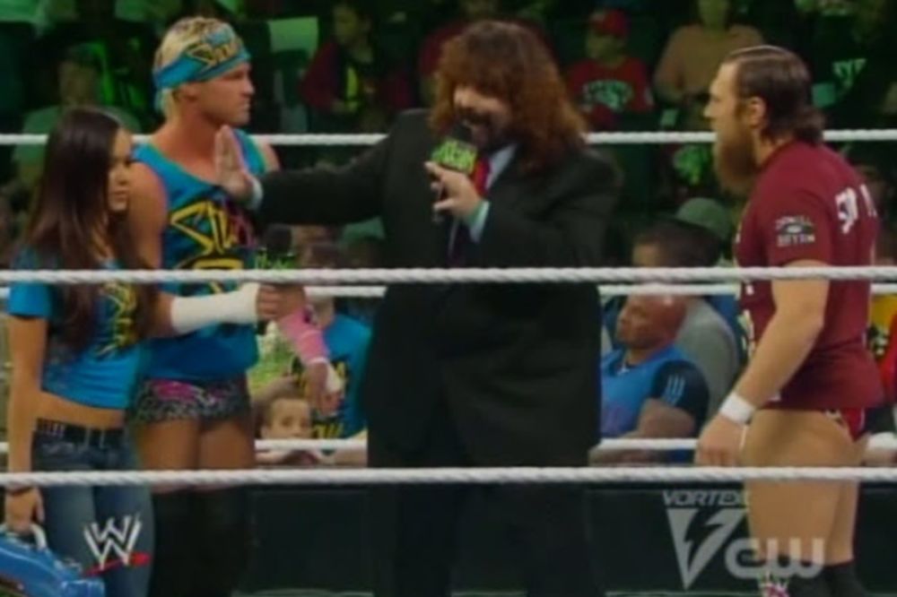 Saturday Morning Slam: Ανέλαβε ο Mick Foley (video)