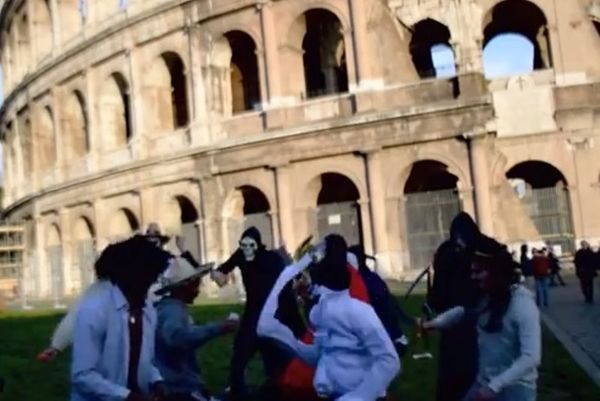 Ρόμα: Harlem Shake έξω από το Κολοσσαίο! (video)