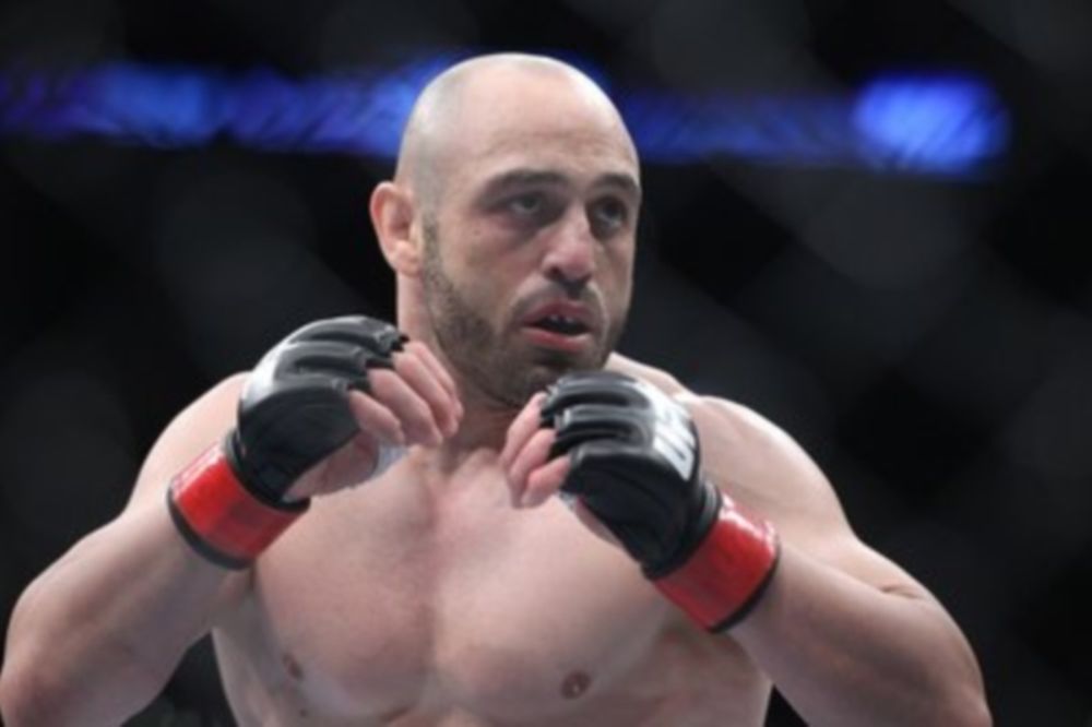 UFC on FX 8: «13άρησε» το πρόγραμμα