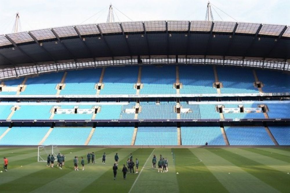 Μάντσεστερ Σίτι: Τιμώρησε οπαδό για «ηλεκτρονικό» τσιγάρο