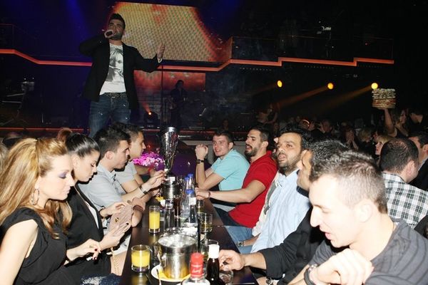 Ολυμπιακός: Το… έκαψαν με την κούπα! (photos)