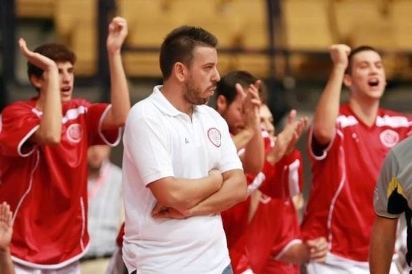 Παπαθεοδώρου: «Βαριά φανέλα»