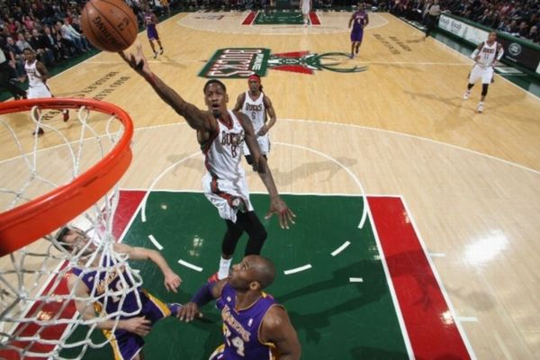 NBA: Ήττες για Λέικερς και «Μαβς»