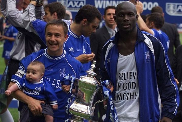 Τσέλσι: Δοκιμάζει τον γιο του Γουεά!