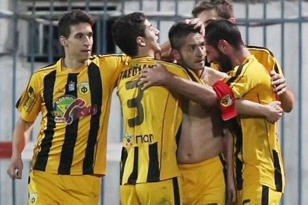 Εύκολα ο Φωστήρας, 2-0 την Επισκοπή