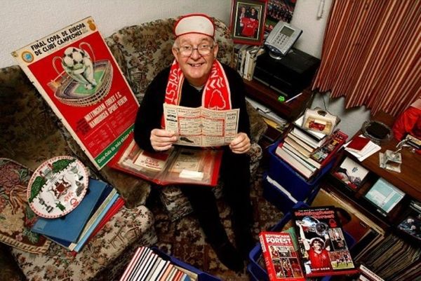 Νότιγχαμ Φόρεστ: Ο οπαδός που έχασε αγώνα για πρώτη φορά μετά από 40 χρόνια! (photos)