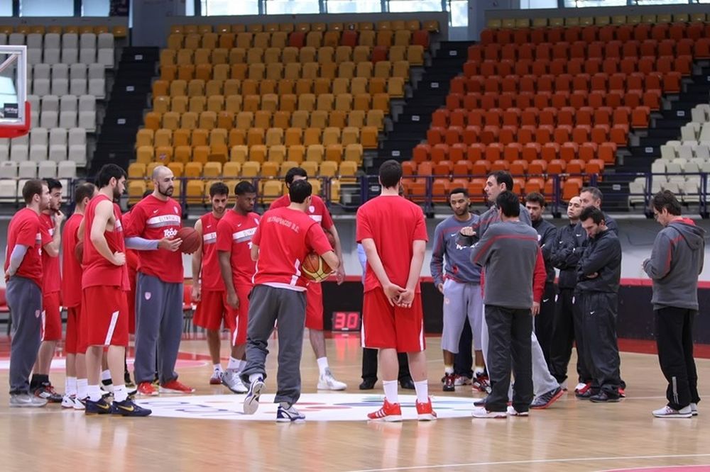 Ολυμπιακός: Παρών και ο Π. Αγγελόπουλος (photos)