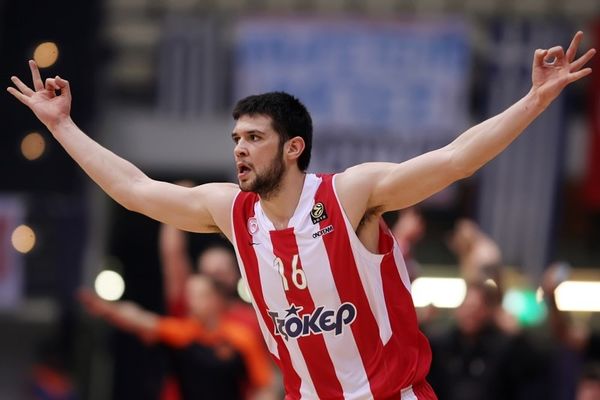 Ολυμπιακός: Έξι και να… καίνε (video)