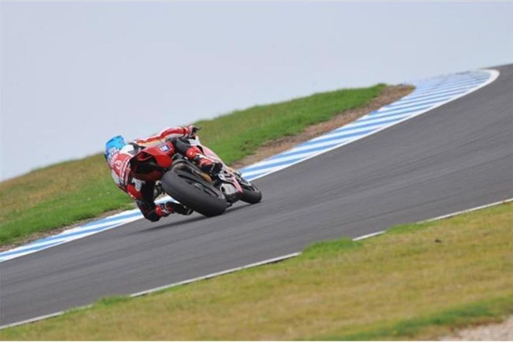 SBK: Επιστρέφει ο Τσέκα