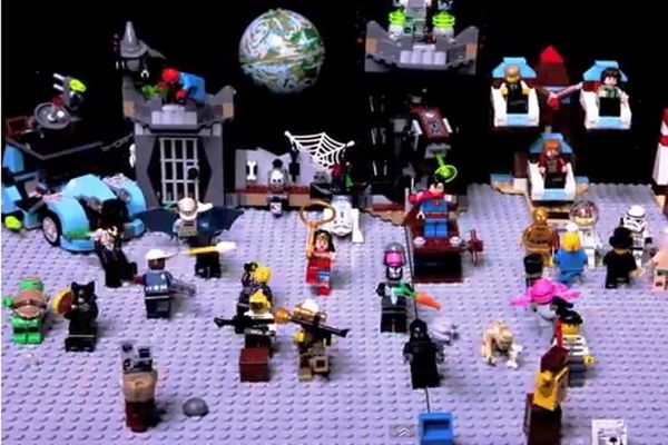 Lego shake… (video)
