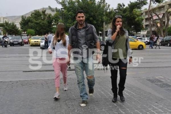 Άκης Ζήκος: Βόλτα με τις γυναίκες της ζωής του