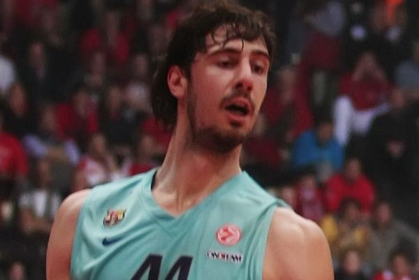 Μπαρτσελόνα: Τόμιτς, ο καλύτερος (video)