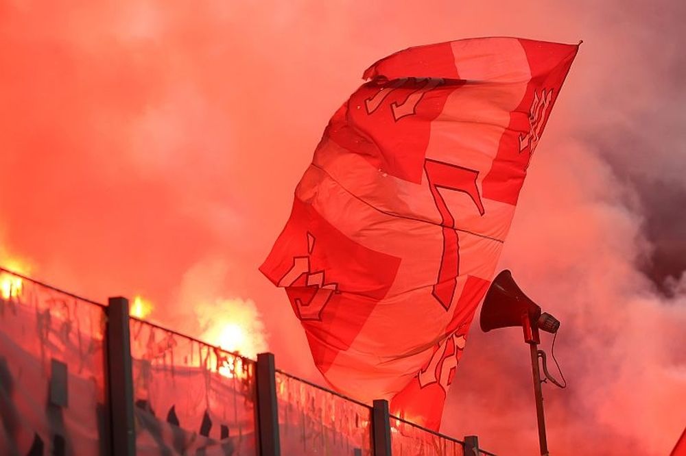 Θύρα 7: «Υπεράνω όλων ο Ολυμπιακός»
