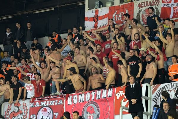 Ολυμπιακός: Ανάμικτα συναισθήματα οι οπαδοί