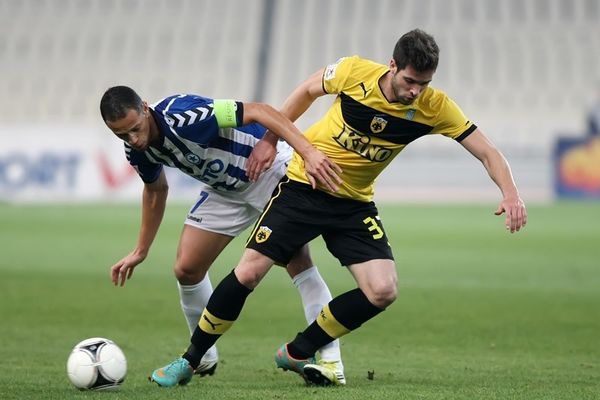 Super League: Στέψη στο Φάληρο, φωτιά… στην ουρά