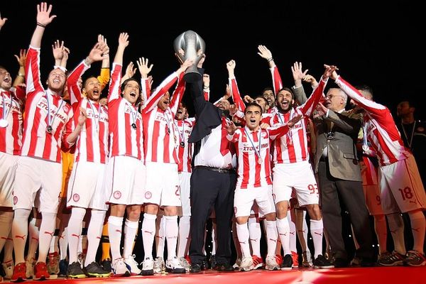 Ολυμπιακός: Η στέψη των πρωταθλητών (videos+photos)