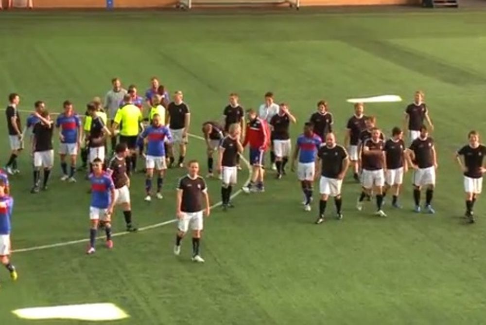 Νορβηγία: Έπαιξαν ποδόσφαιρο 22 εναντίον 11! (video)