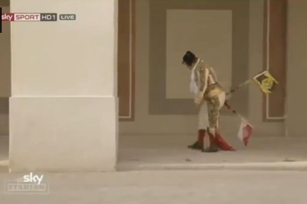 Ετσι... κάρφωσαν τον ταυρομάχο οι Γερμανοί (Video)