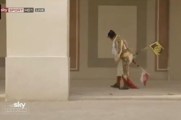 Ετσι... κάρφωσαν τον ταυρομάχο οι Γερμανοί (Video)