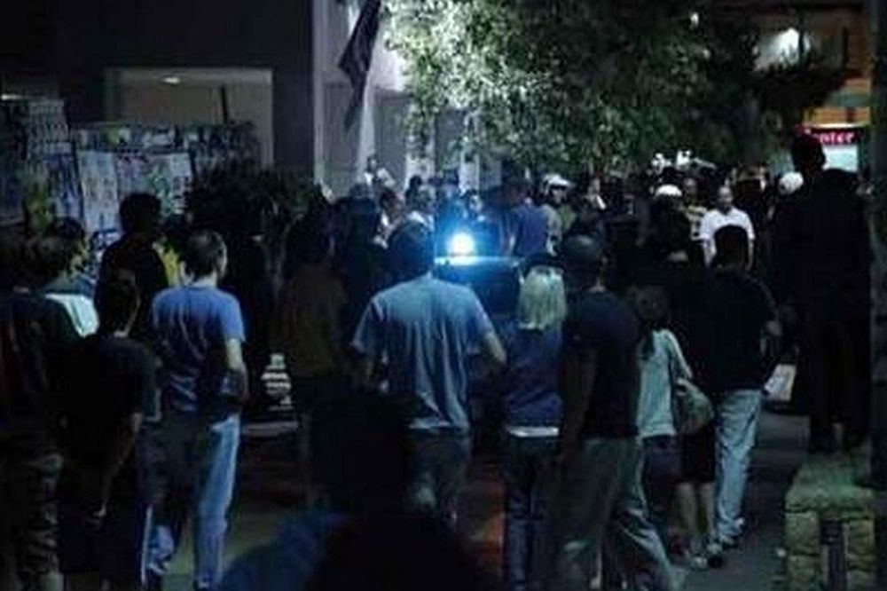 Βόμβα στα γραφεία!
