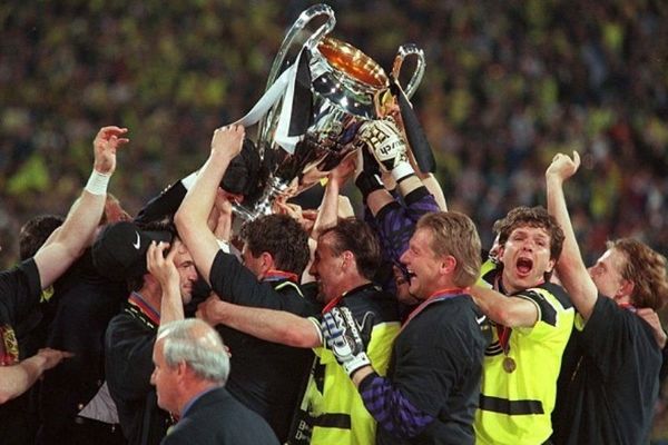 Μπορούσια Ντόρτμουντ: Όταν σήκωνε το Τσάμπιονς Λιγκ (photos+video)