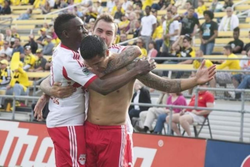 MLS: Πρώτοι οι Ρεντ Μπουλς του Ανρί (videos)