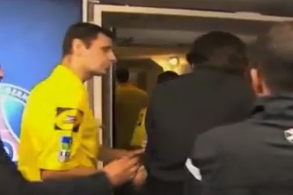 Παρί Σεν Ζερμέν: Έσπρωξε τον διαιτητή ο Λεονάρντο! (video)