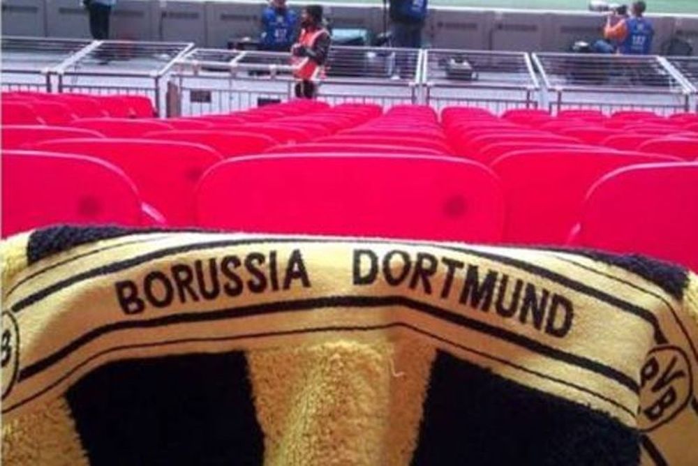 Μπορούσια Ντόρτμουντ: Με… πετσέτες παραλίας στο Γουέμπλεϊ