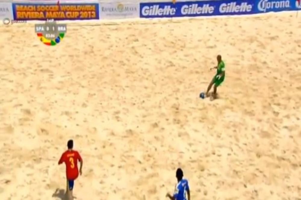 Γκολάρα στην... άμμο από Βραζιλιάνο γκολκίπερ (Video)