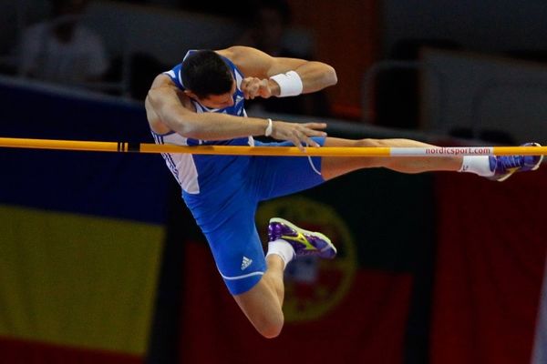 Στίβος: Κόντρα... Όττο – Φιλιππίδη