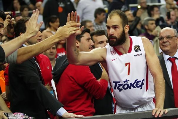 Ολυμπιακός: Αποθεώθηκε ο Σπανούλης (videos)