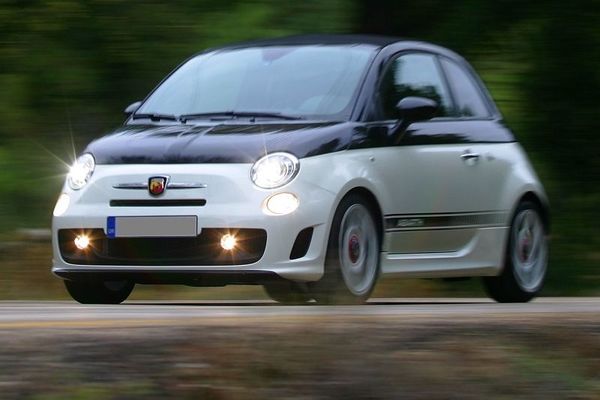 Abarth 500C: Με νέες δυνατότητες (photos)