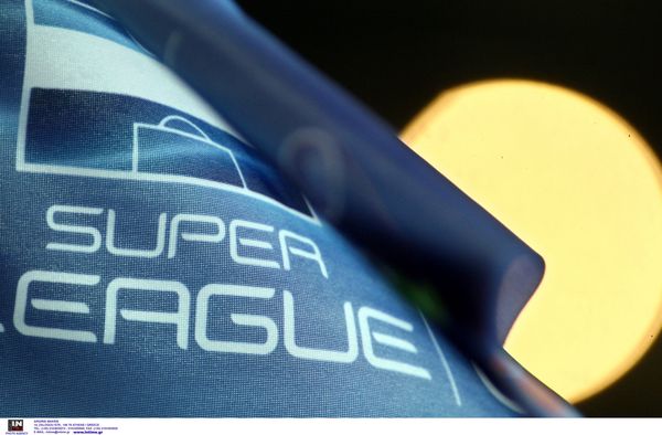 Super League: Επί... τάπητος η διαιτησία!