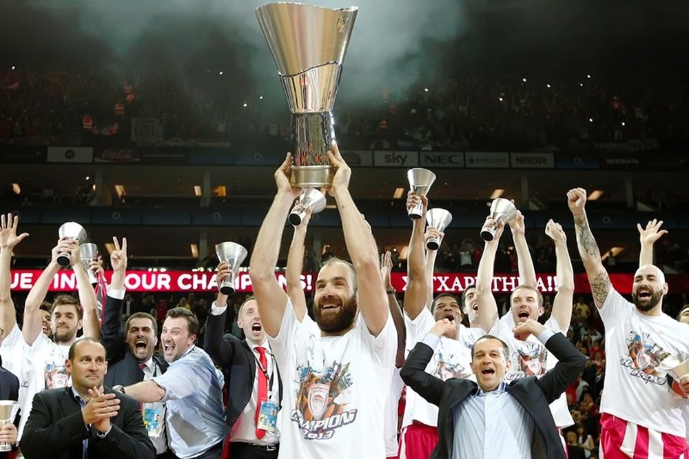 Κόκκινη και η κορυφή της τηλεθέασης του τελικού