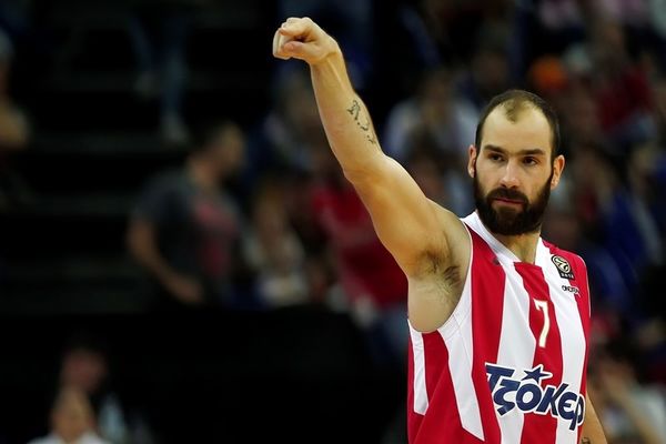Ολυμπιακός: Για αυτό είναι αρχηγός (video)