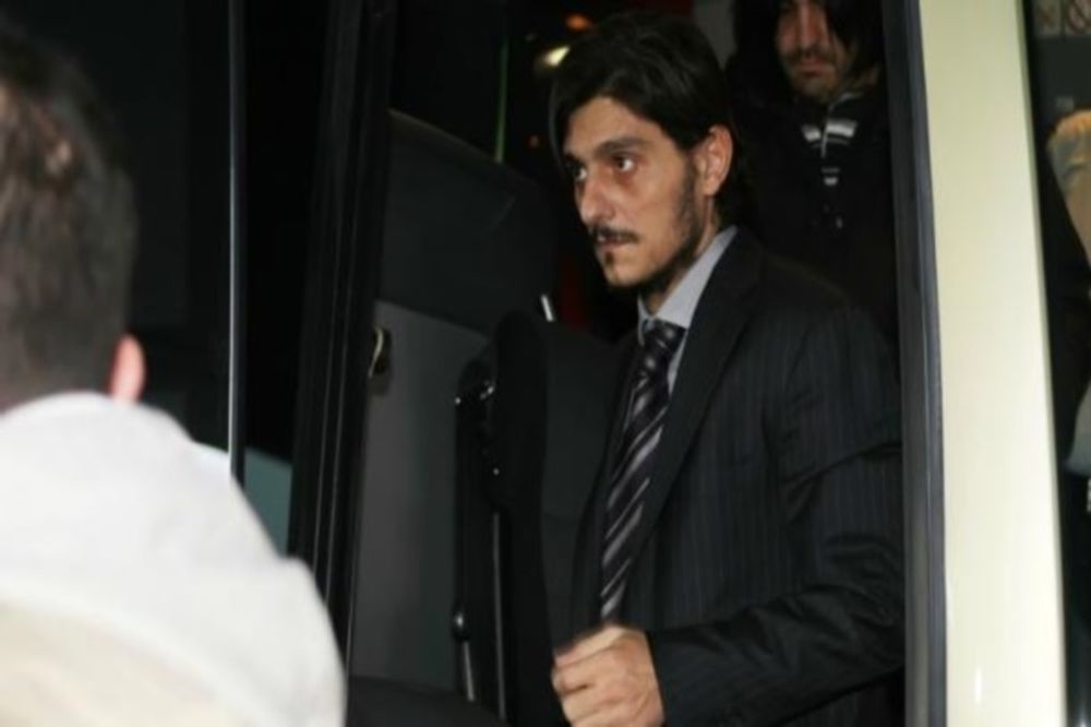 Φαρσοκωμωδία: Αδεια γραφεία βρήκε στην ΕΦΙΠ ο Δ. Γιαννακόπουλος