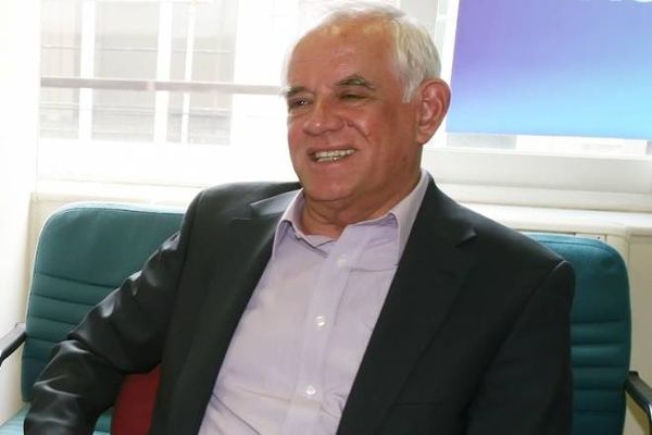 Καλλιθέα: Καταγγέλλει τραμπουκισμούς στα Μέγαρα