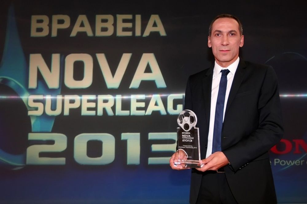 Super League: Καλύτερος προπονητής ο Δώνης