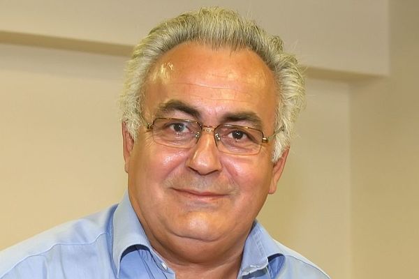 Παπαδόπουλος: «Μας έστησαν με… κεράσια»